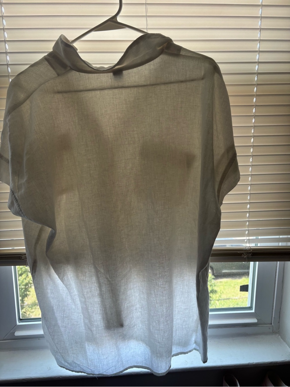 Old Navy White Sheer Button-Up Shirt - Picture 2 of 3